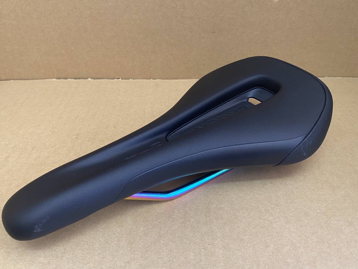 ERGON エルゴン サドル SM エンデューロ コンプ Men オイルスリック サイズM/L ブラック 新品未使用