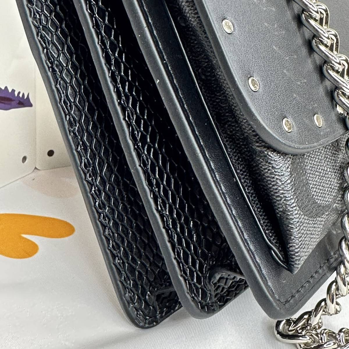 COACHコーチシグネチャースネークエンボスクレアクロスボディ COACHコーチシグネチャースネークエンボスクレアクロスボディ