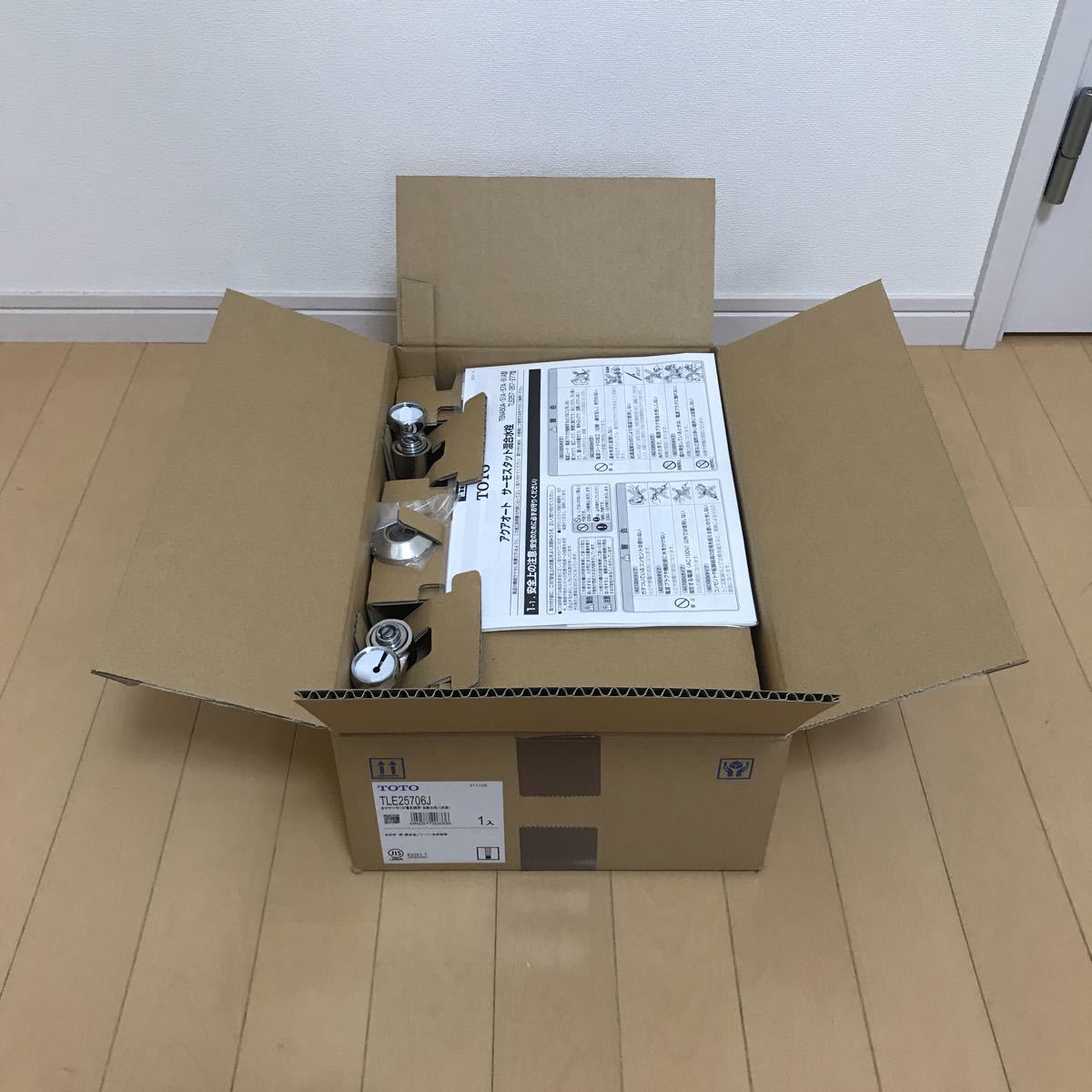 TOTO 台付自動水栓(サーモ、AC100V) TLE25706J 新品未使用。 | www