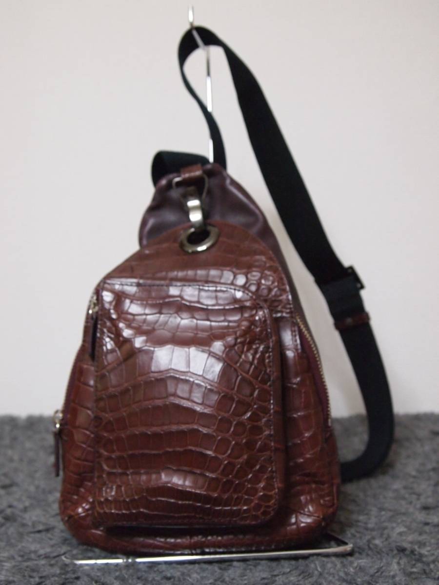 新品 定12万 最高級 本物 マット クロコダイル センターセレクト ワニ