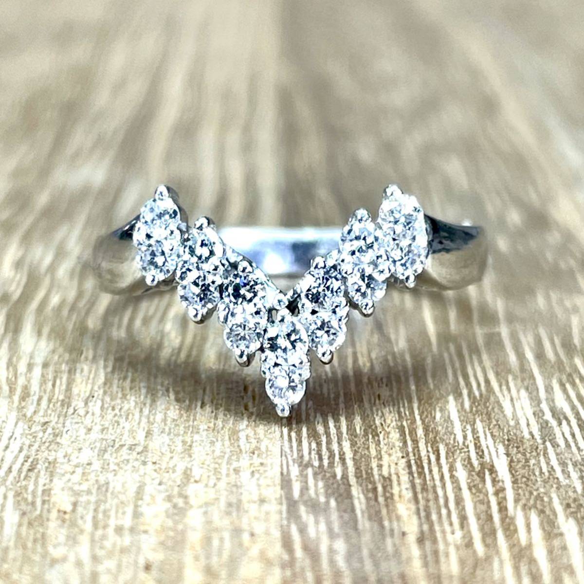 【お気に入り】 ダイヤ 美しい輝き!Pt900 0.30ct M946 3.85g リング プラチナ台 【お気に入り】 ダイヤ 美しい輝き!Pt900 0.30ct M946 3.85g リング プラチナ台