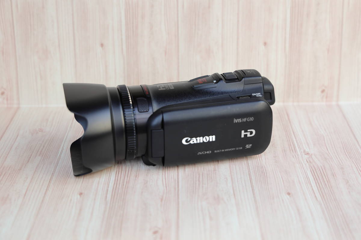 送料無料 非冷凍品同梱不可 Canon iVIS HF G10 付属品完備、おまけ付き