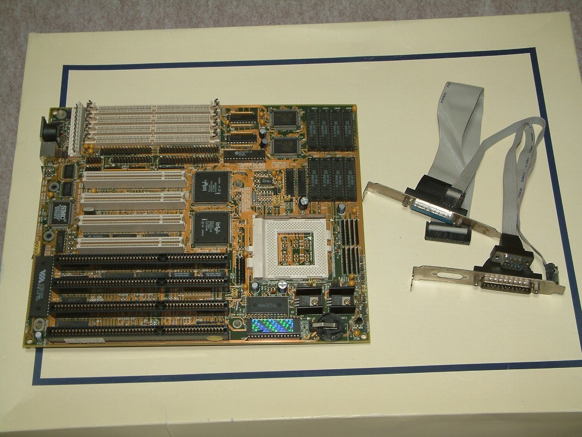Yahoo!オークション - 古いATマザーボード 詳細不明 Socket7 Yahoo!オークション - 古いATマザーボード 詳細不明 Socket7