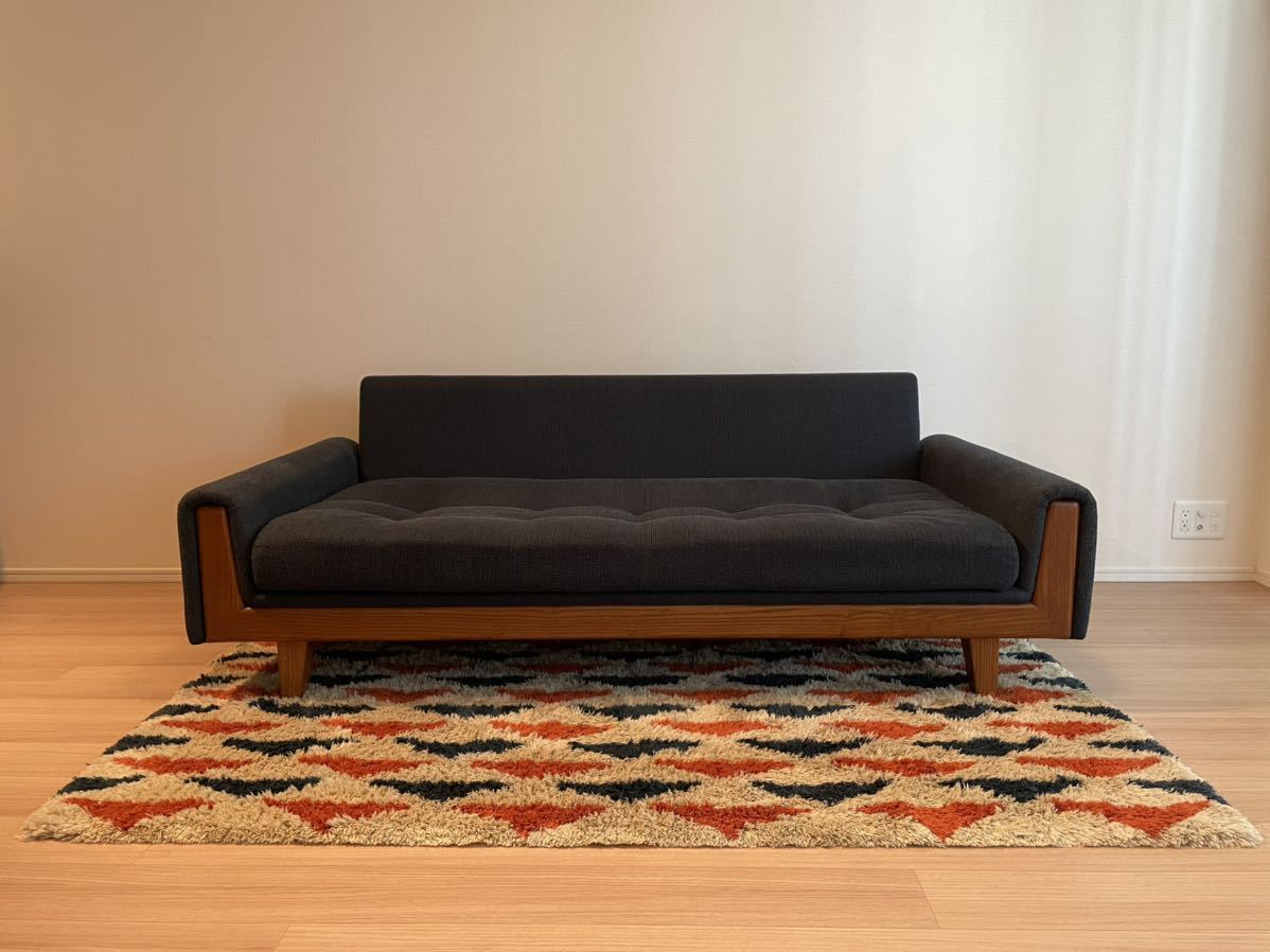 ACME Furniture (アクメファニチャー)定価40万 ウィンダンフェザーソファー 3P ジャーナルスタンド -  www.taleteweb.it