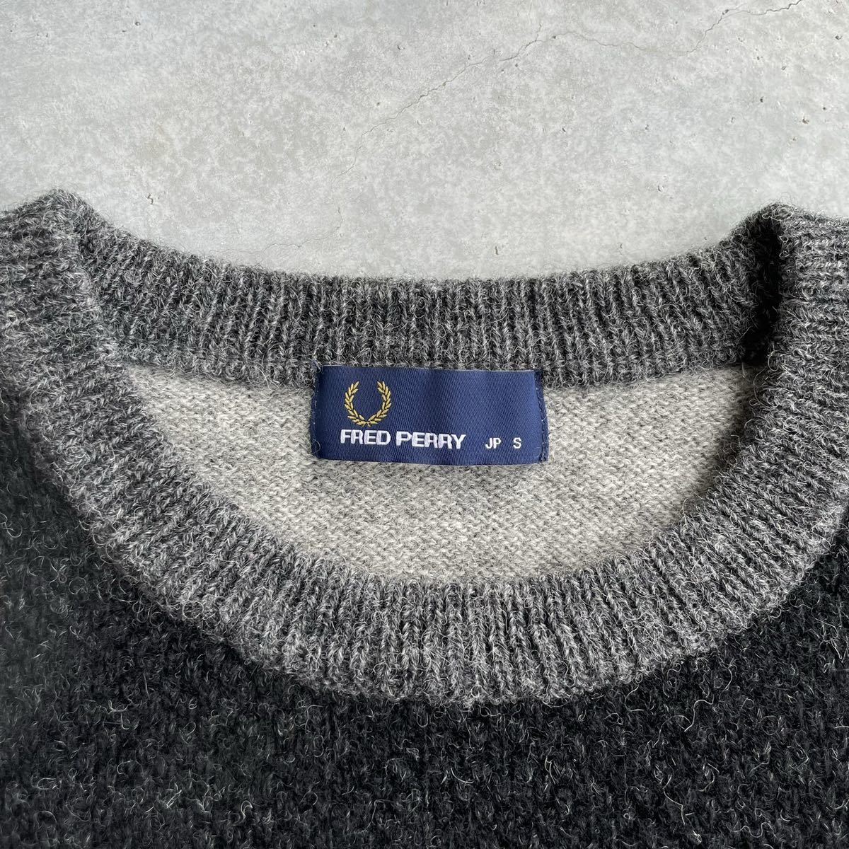 極美品】フレッドペリー ニット 刺繍ロゴ XS グリーン | paymentsway.co