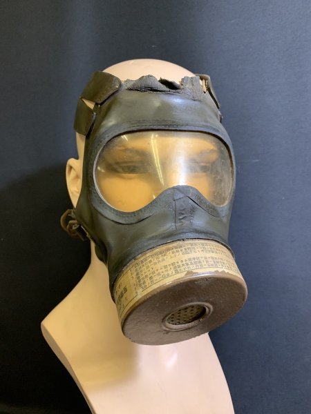 太平洋戦争資料「十七年式防空用防毒面」ガスマスク 防毒 旧日本軍 