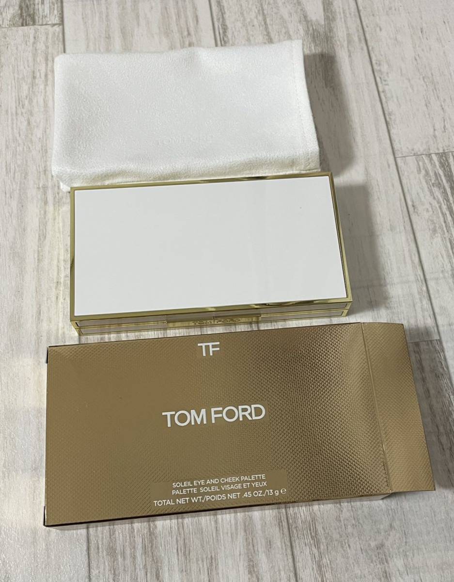 TOM FORD トム フォード ソレイユ アイ アンド チーク パレット 01 クール　未使用　アイシャドウ ハイライト　限定品