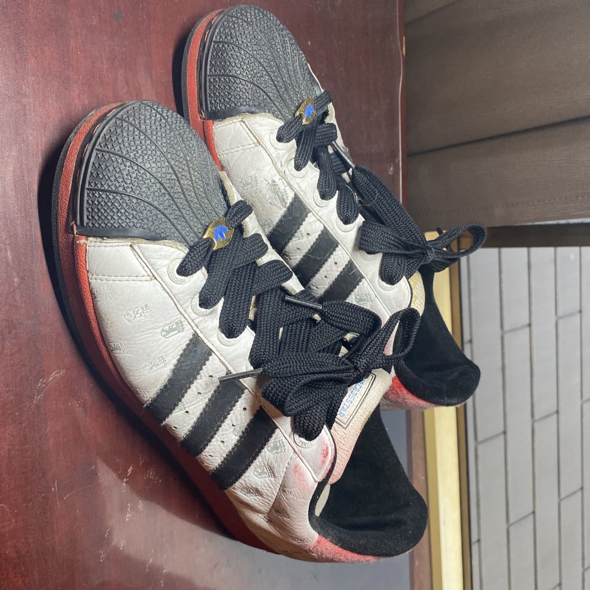 adidas スーパースター BERLIN (サイズ28.5cm) ビンテージ アロー 半袖シュフォンフリル加工ブラウス 肌触り良く ふわふわ M