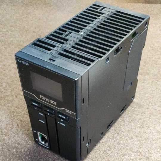 【送料無料】【動作品・中古】 キーエンス KEYENCE KV-8000 CPUユニット PLC シーケンサ EtherNet/IP内蔵 ドライブレコーダ機能搭載