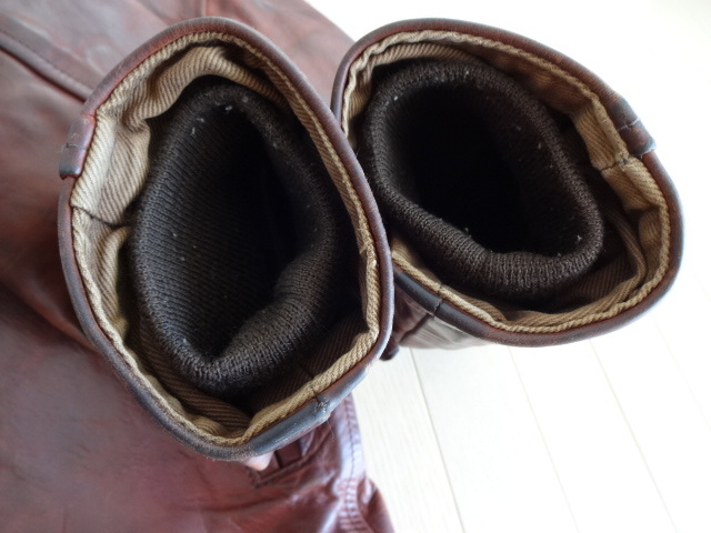 希少色 チェリー AERO LEATHER ハーフベルテッド 馬革 エアロ 希少色 チェリー AERO LEATHER ハーフベルテッド 馬革 エアロ