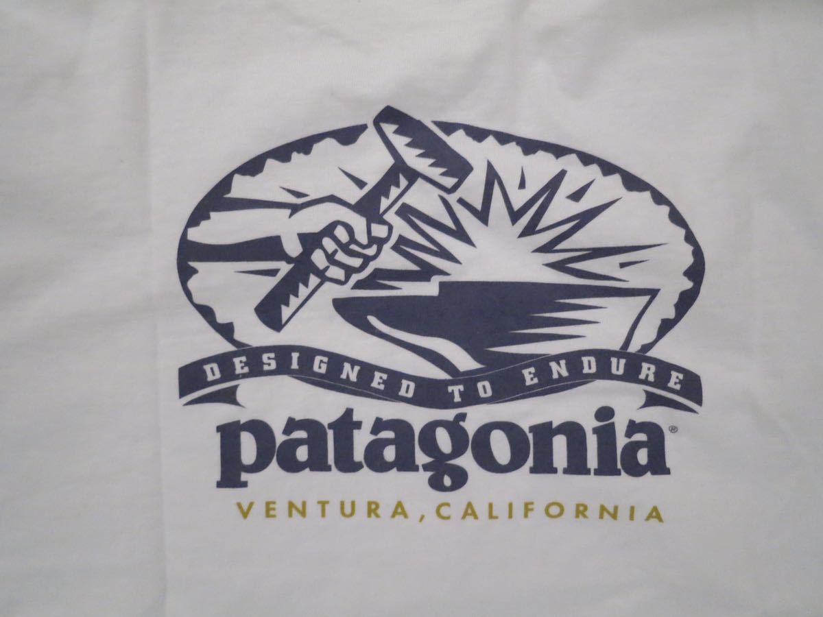 パタゴニアTシャツ半袖 ハンマーのバックプリント 左胸にpatagoniaロゴ タグ表示S 白色 オーガニックコットンU.S.A.製