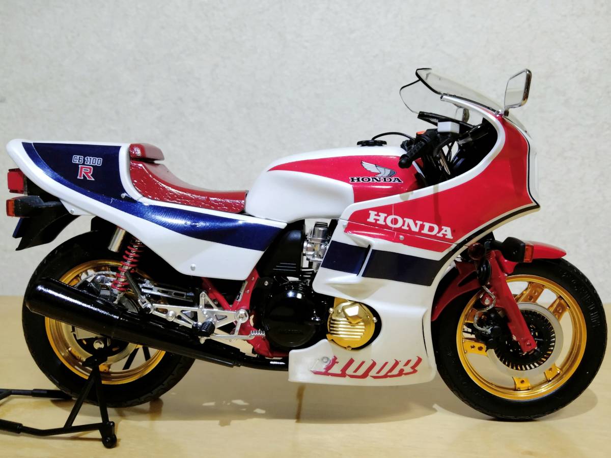 マイルストーン 1/12 キリン モヒ+CB1100R改 フィギュア 未展示品