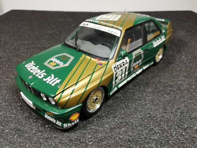 高評価！ BMW 特注☆Minichamps 1/18 Scale 80430306568 - BMW M3 E30