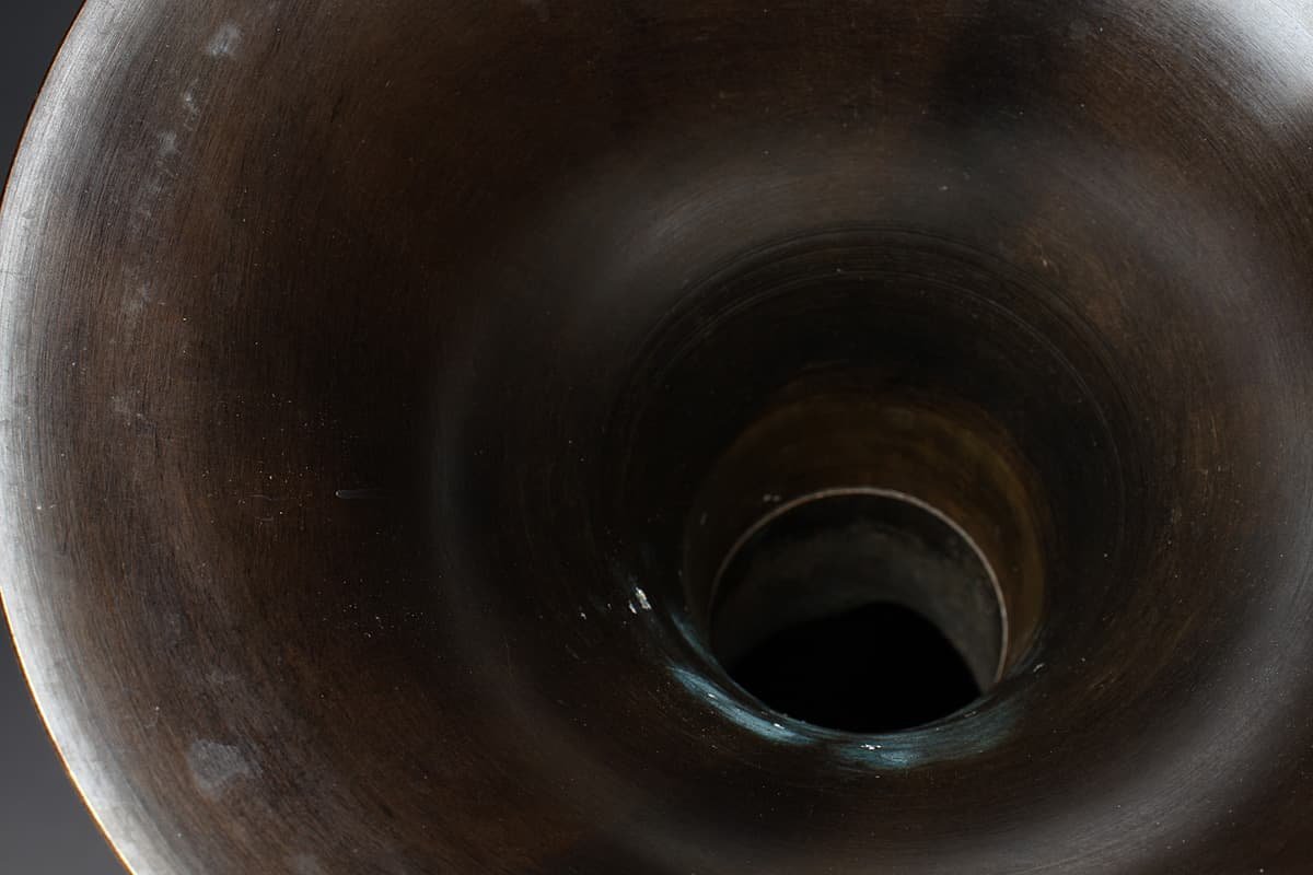 US176 【広瀬祐銅 作】銅製 立花花器 高50cm 重2.8kg 紙函付・ US176 【広瀬祐銅 作】銅製 立花花器 高50cm 重2.8kg 紙函付・