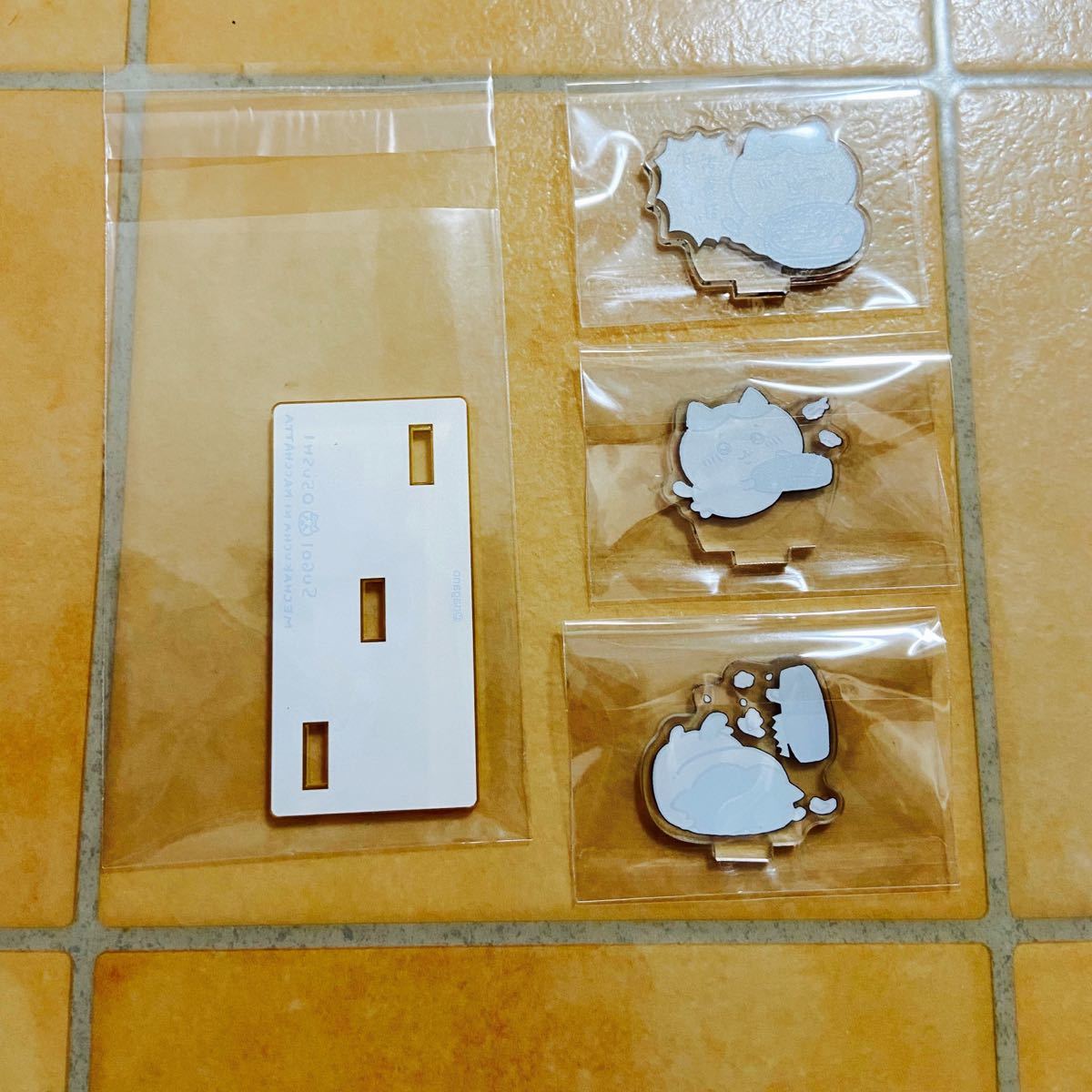 ちいかわ ハチワレ お寿司 アクリルスタンド アクスタ ハッピー ちいかわ ハチワレ お寿司 アクリルスタンド アクスタ ハッピー
