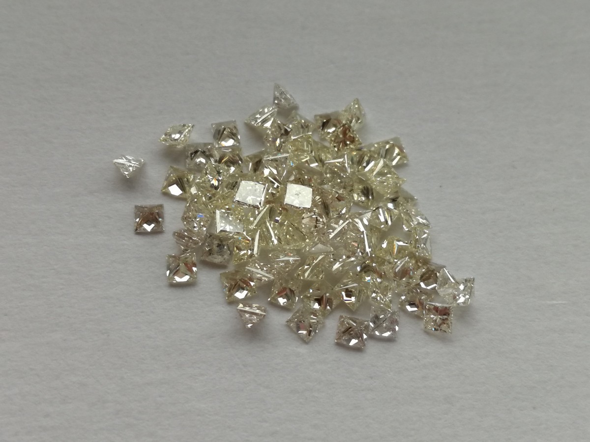 天然ダイヤモンド トータル4.12ct 78pcs プリンセスカット-