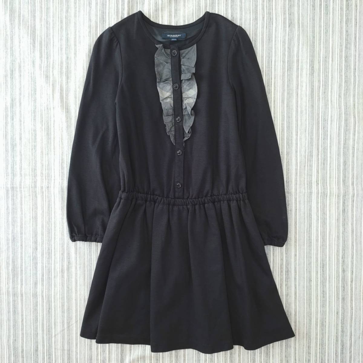 日本未入荷 △送料込△★美品★バーバリー*胸元フリル*長袖ワンピース*黒*130㎝ ワンピース 日本未入荷 △送料込△★美品★バーバリー*胸元フリル*長袖ワンピース*黒*130㎝ ワンピース
