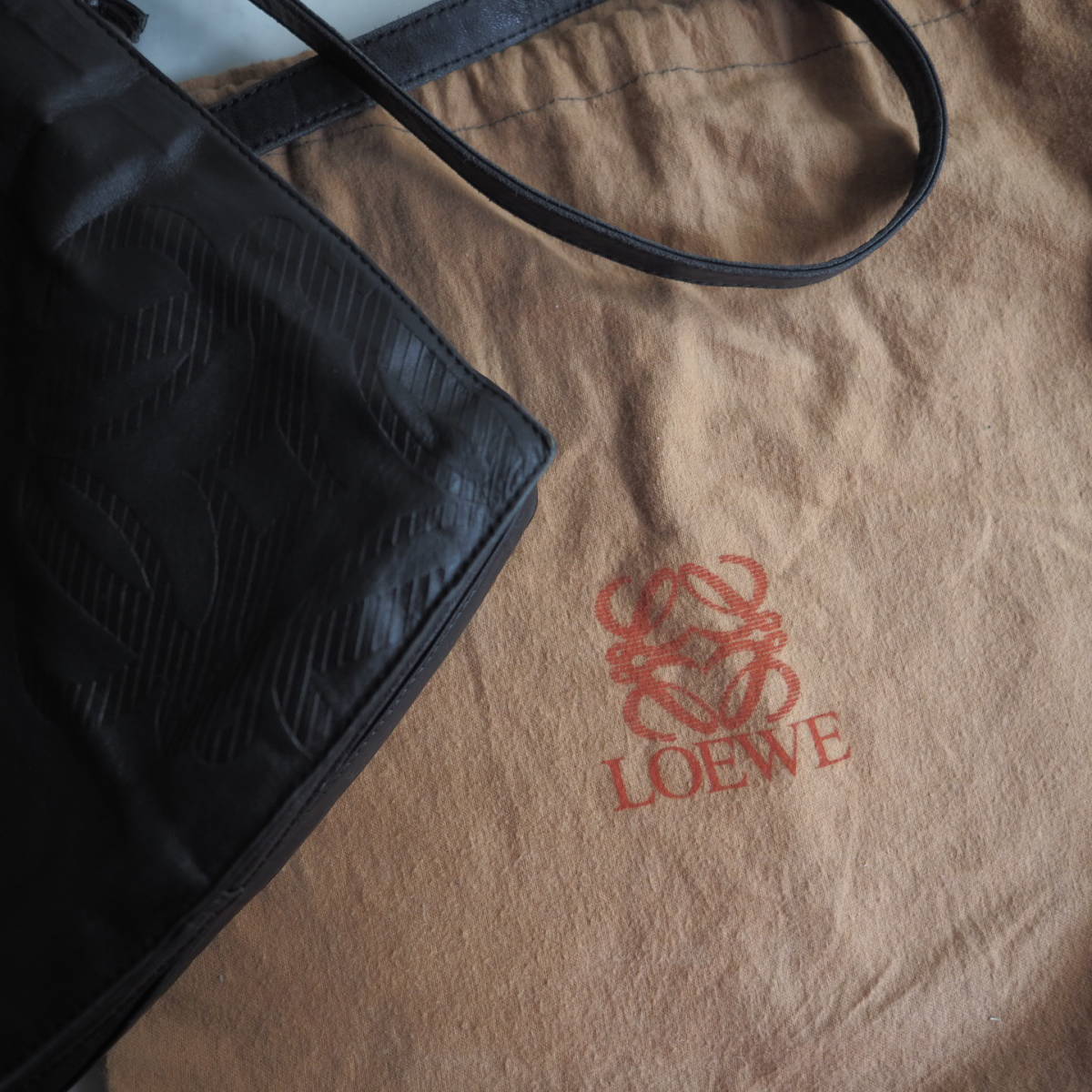 オールドロエベ LOEWE フラメンコ アナグラム ナッパレザー オールドロエベ LOEWE フラメンコ アナグラム ナッパレザー