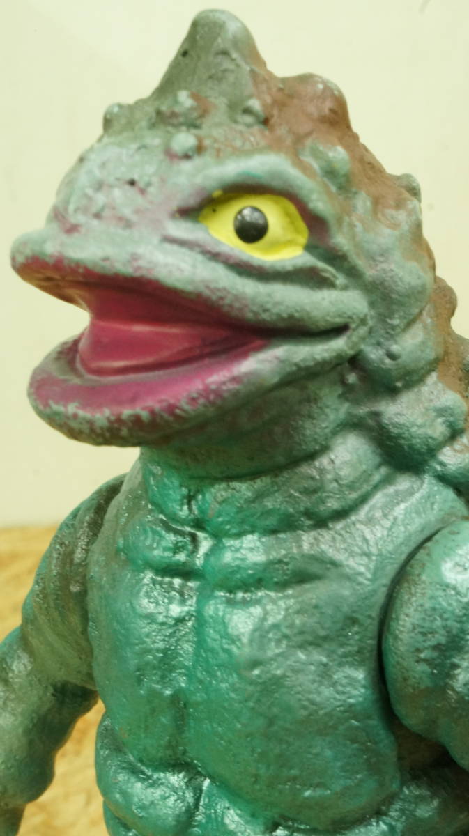 ブルマァク カメーバ ソフビ 人形 珍色 東宝 1970 怪獣 レトロ 当時物