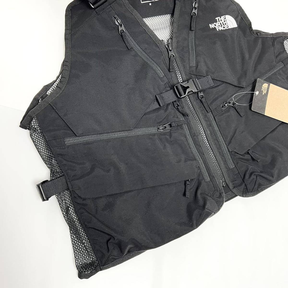 本物の ギア ノースフェイス 新品 M メッシュ ポケット多 ブラック