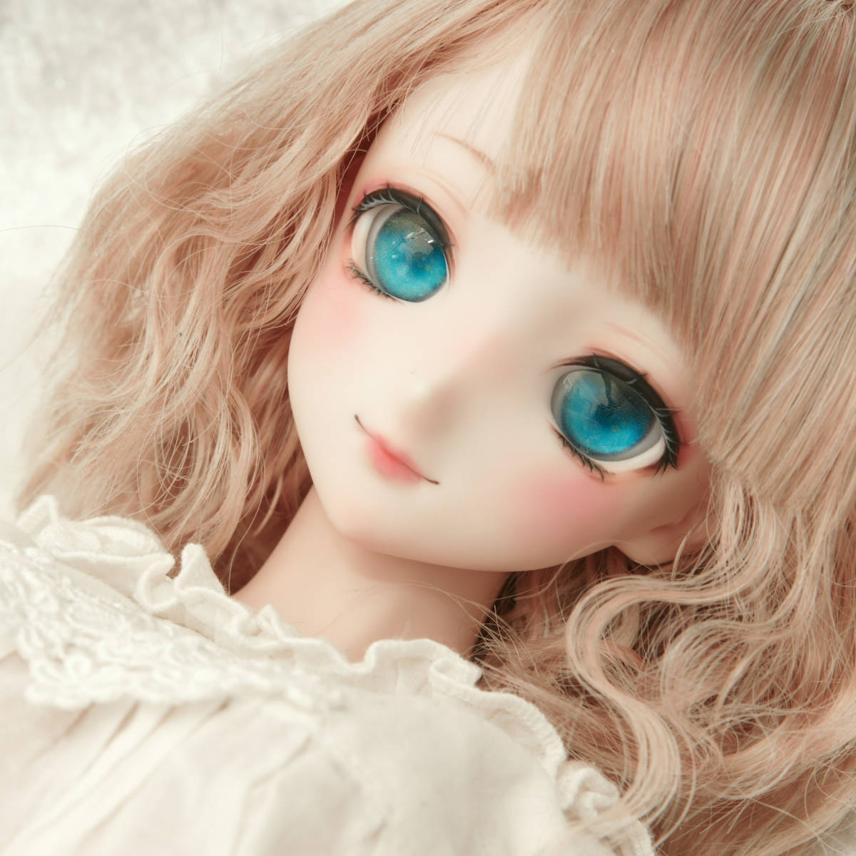 Honey Bunny】DDH-09(セミホワイト肌)カスタムヘッド+ハンドメイド