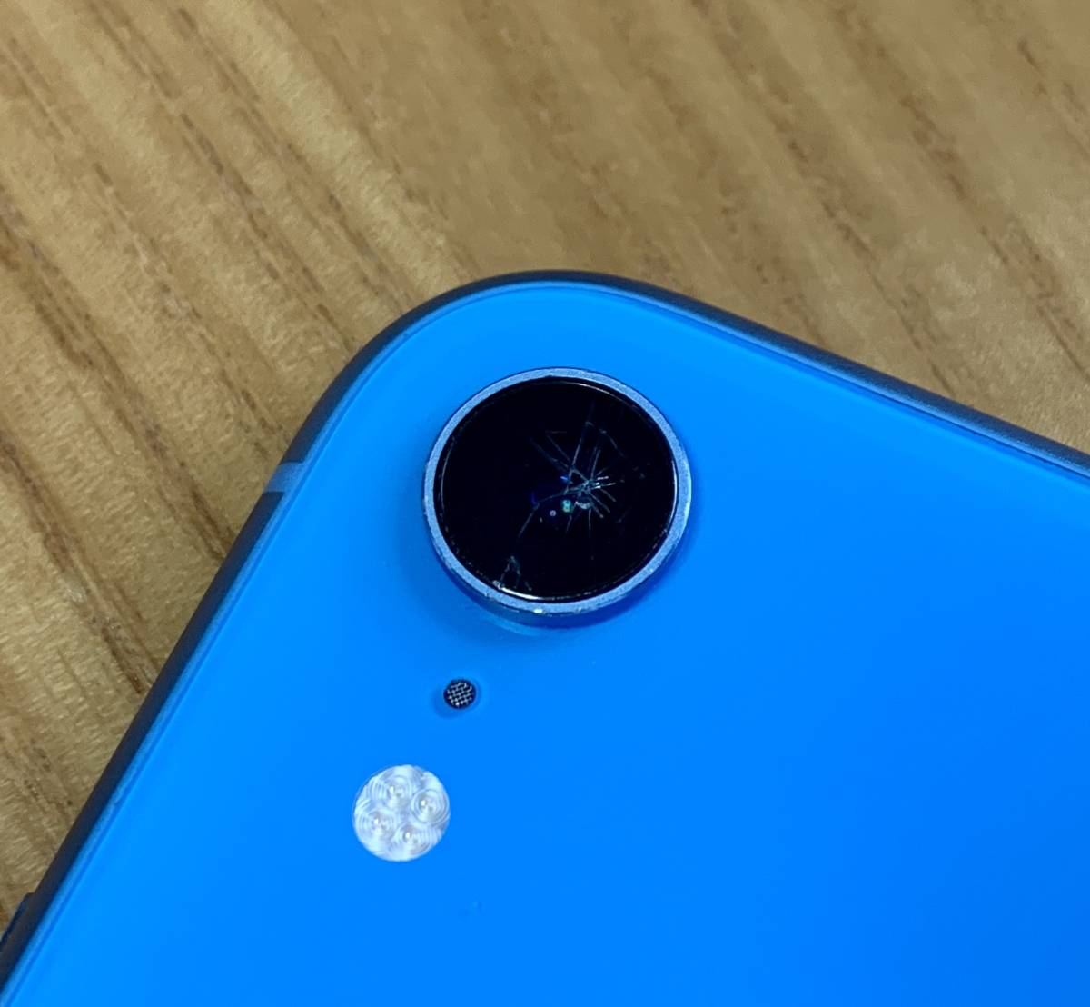 【訳あり、ジャンク扱い】Apple iPhone XR Blue 128GB SIMロック解除済み 説明書付属 / 訳有り ジャンク品 本体 ブルー 青 SIMフリー_画像5