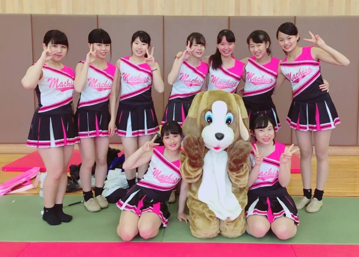 Yahoo!オークション - 町田総合高校 バトン部 チアガール Yahoo!オークション - 町田総合高校 バトン部 チアガール