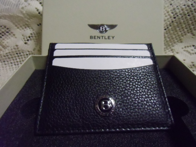 ★BENTLEY カードケース（7枚）ブラック　皮革　7.5×9.5cm 新品★_画像1