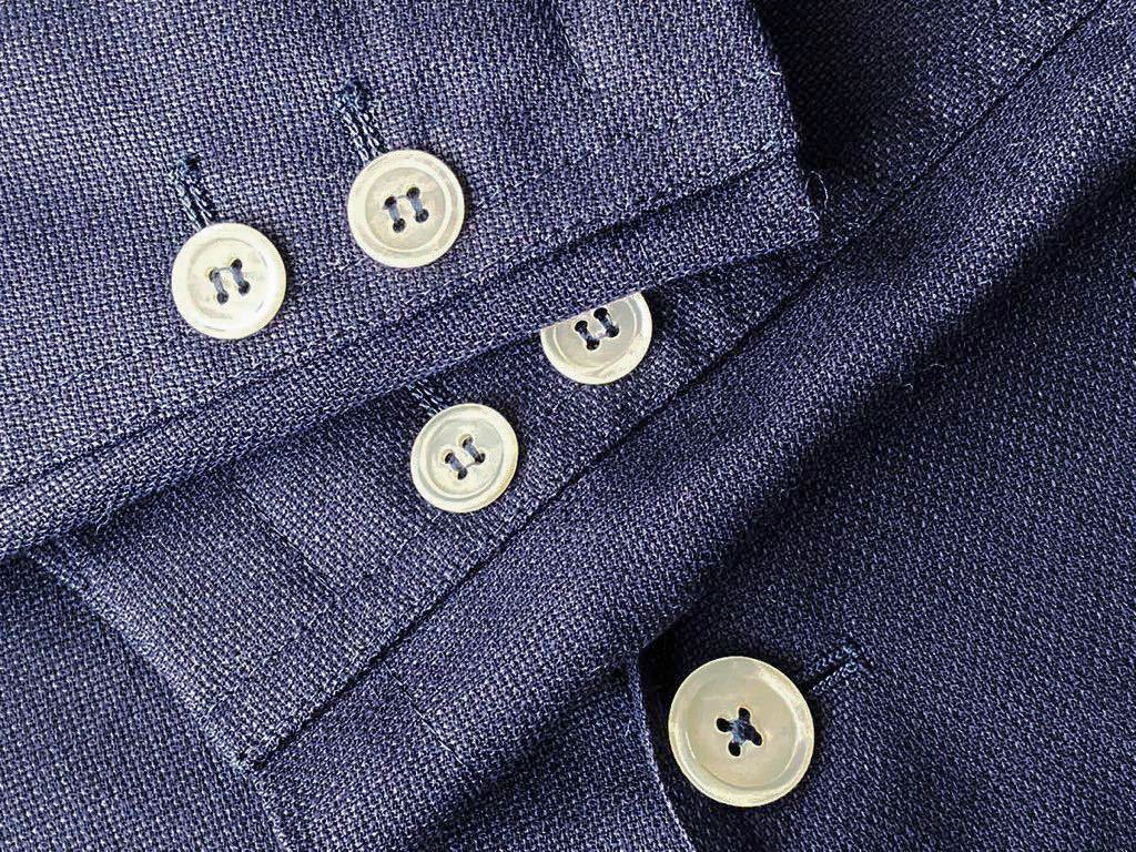 MICHELANGELO size50 イタリア製ネイビージャケット 紺ブレ ネイビーブレザー ポップサック ミケランジェロ ナポリ KEY jacket 白ボタン_接写でかなり明るく写ってます。