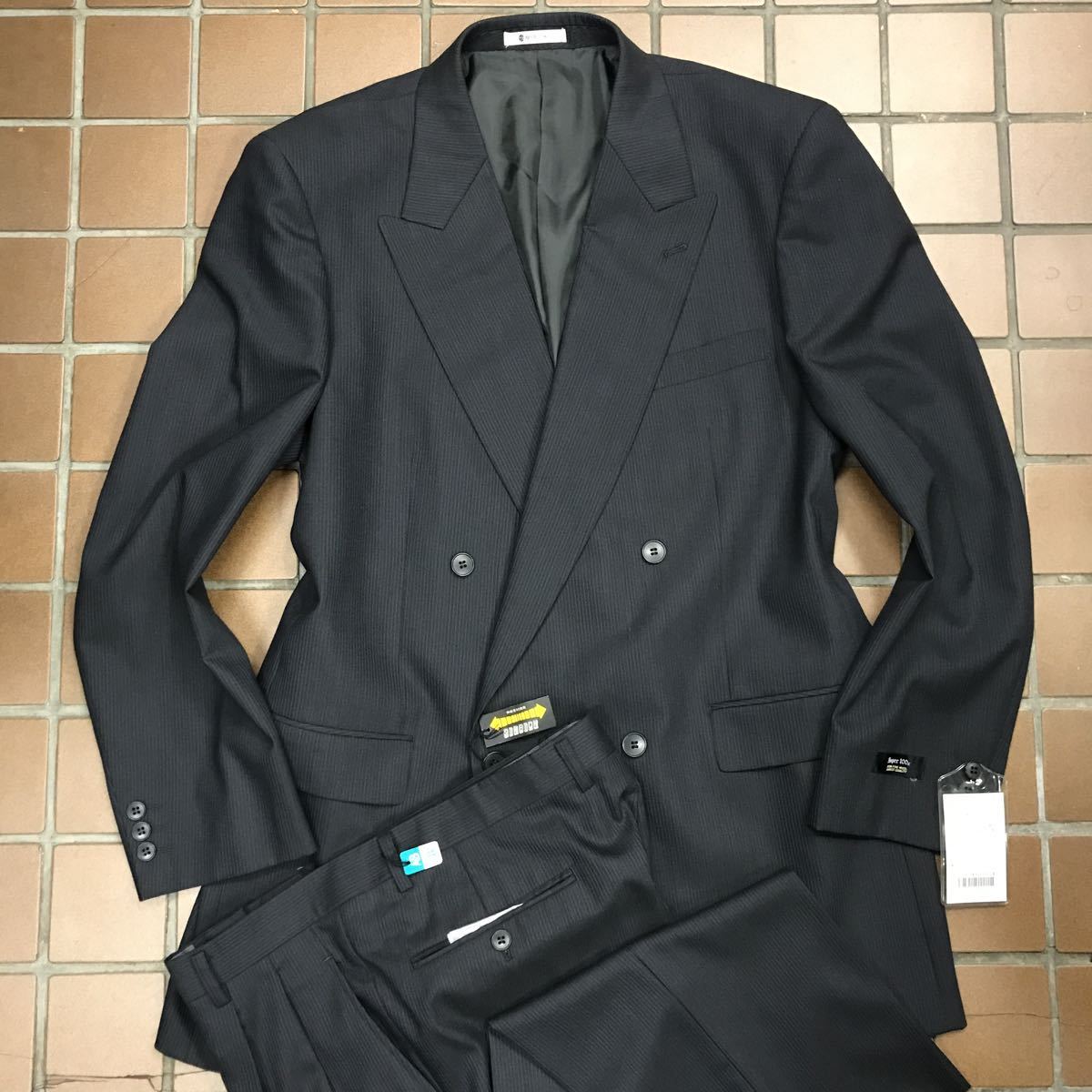 [ with translation ] extra-large size ARTEUOMO double-breasted suit / size 4XL AB8/ gray series stripe /super100no- Benz 2 tuck * hole equipped 