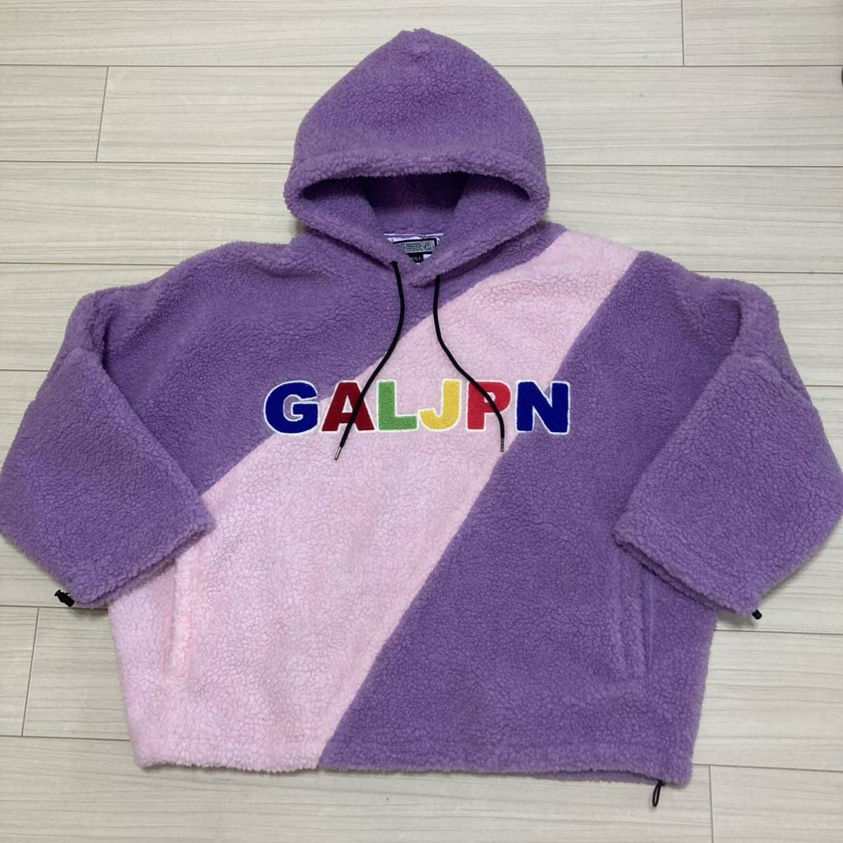 美品■GALFY ガルフィー■ビッグシルエット ボアフリース デカロゴジャケット 中型犬 L相当 パープル ピンク オーバーサイズ プルオーバー_画像9