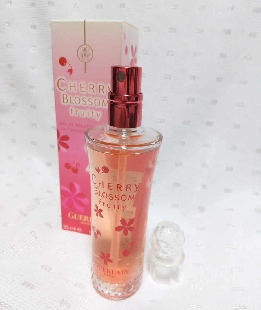 品多く品多くゲラン チェリーブロッサム 2021年限定ボトル 125ml 香水