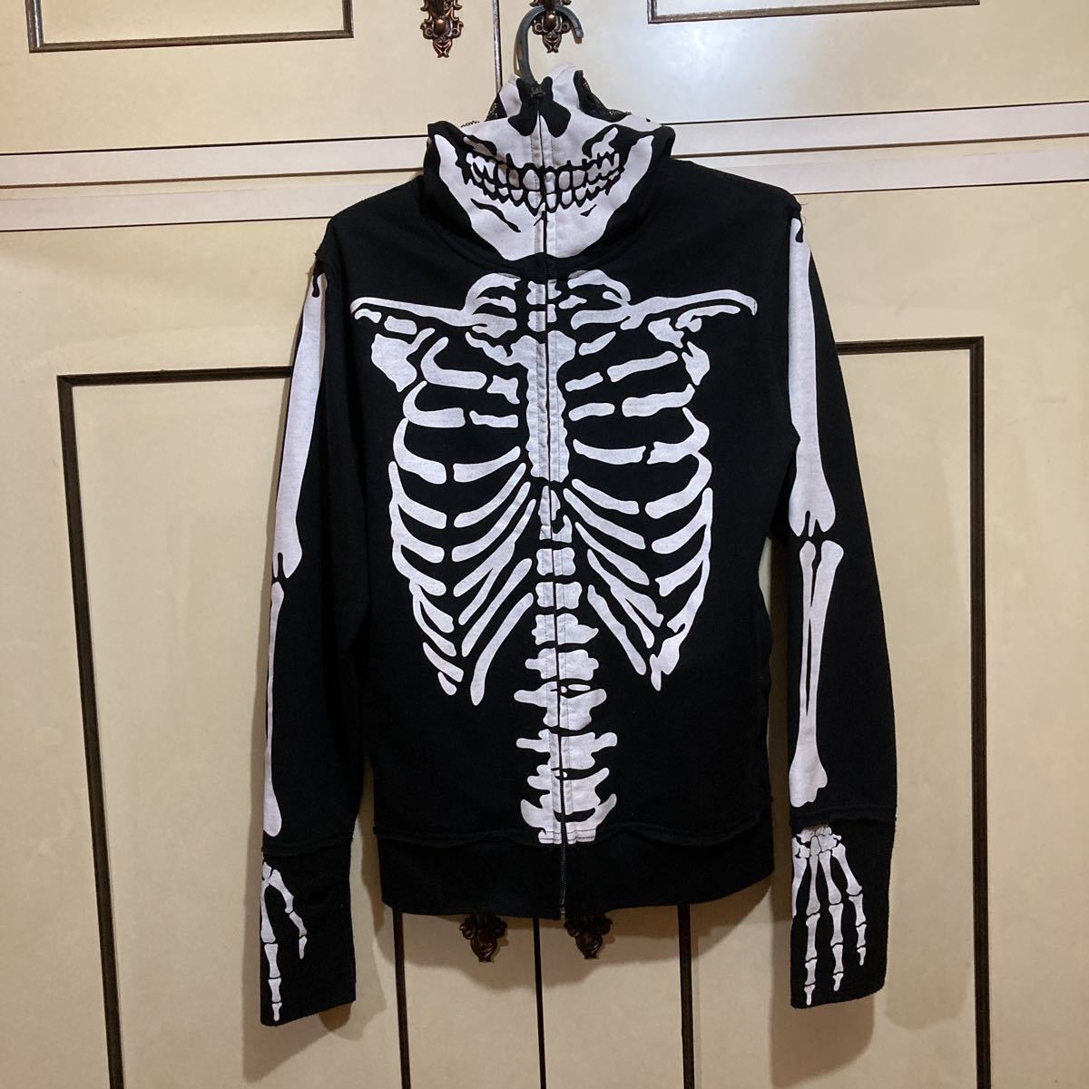 Yahoo!オークション - BABYMETAL 骨パーカー M 中古美品