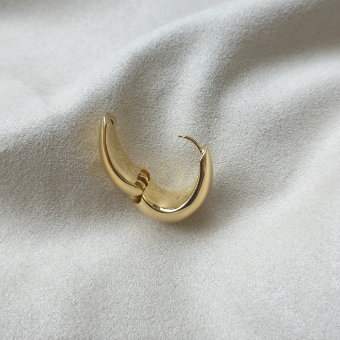 トムウッド (TOM WOOD) アイス フープ ラージ ゴールド ピアス Ice Hoop Large OS Ag925/9KGD 両耳用 E39HLNA01S925-9K(新品)