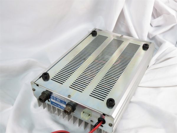 東京ハイパワー HL-130U 430MHz 160W リニアアンプ 東京ハイパワー HL-130U 430MHz 160W リニアアンプ