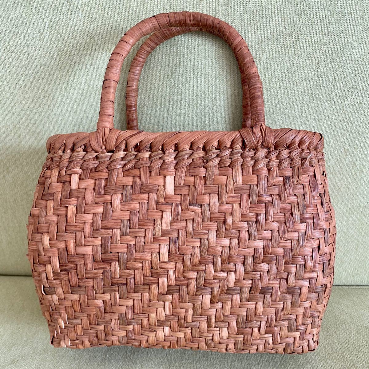 新入荷 未使用品 長野産 職人手編み サイズM 網代編み 山葡萄籠バッグ