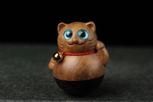 xd379 solid * wood miniature lovely cat . cat handmade ornament sculpture handicraft tv cabinet decoration toy ... maneki-neko 