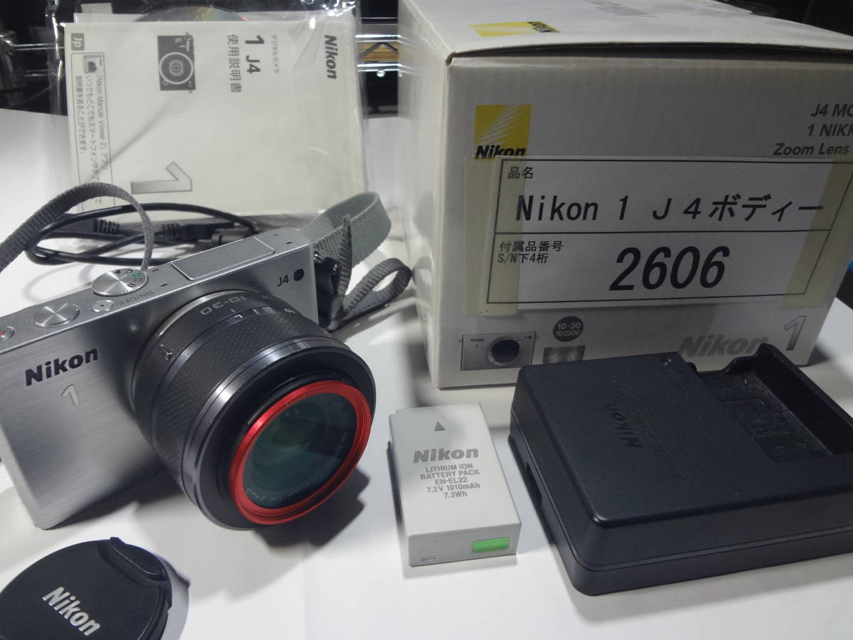 値下げ　美品　ニコン　Nikon 1 J4 パワーズームレンズキット（シルバー）　元箱等一式揃い_画像1