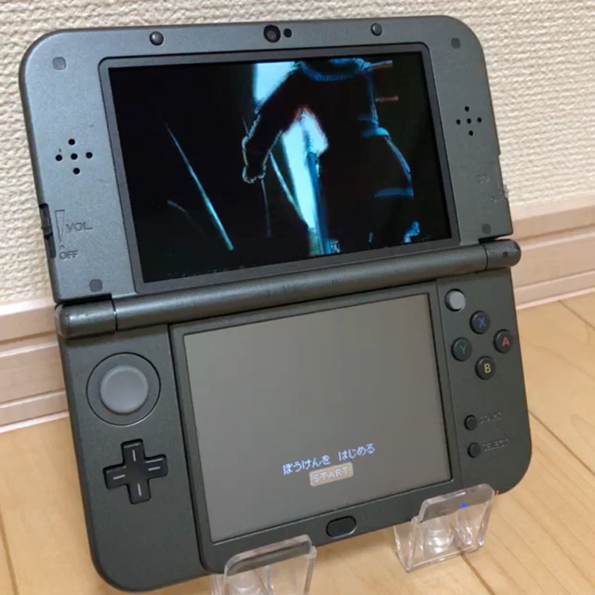 Newニンテンドー3DS LL メタリックブラック 本体　　　　　　　　　【動作確認済み】【初期化済み】【匿名配送】【消毒済み】