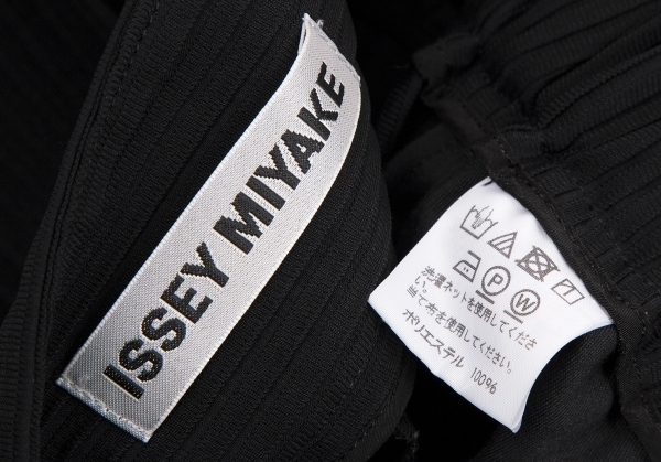 イッセイミヤケISSEY MIYAKE プリーツテーパードパンツ 黒1 【レディース】_画像10