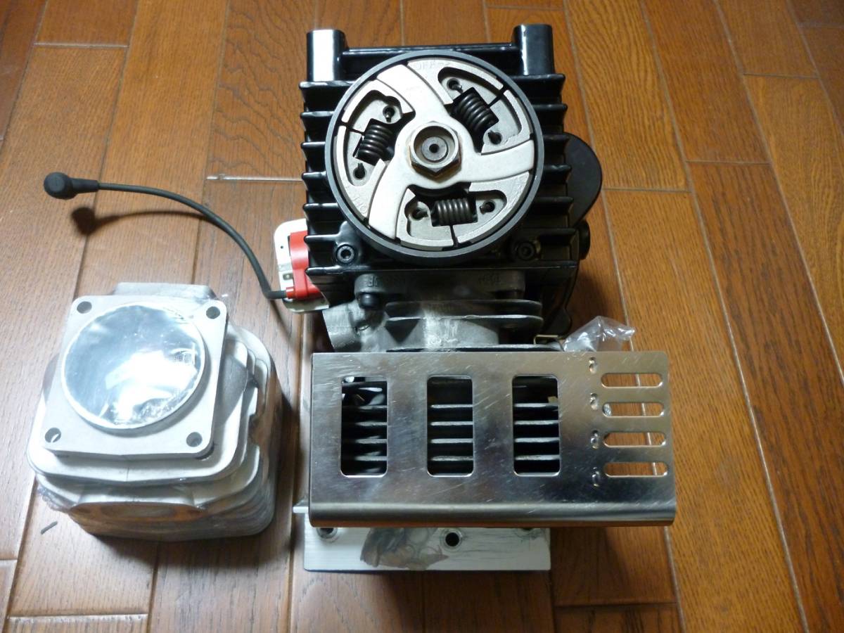 お歳暮 *送料無料* ラケットエンジン本体 試運転のみ、ほぼ新品 +新品予備部品(シリンダーとピストン) パラグライダー お歳暮 *送料無料* ラケットエンジン本体 試運転のみ、ほぼ新品 +新品予備部品(シリンダーとピストン) パラグライダー