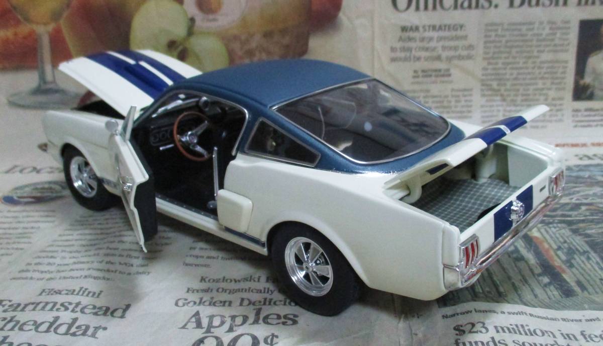  ultra rare * world 564 pcs *GMP/ACME*1/18*1966 Shelby GT350 Prototype white / blue 