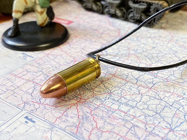 弾丸ネックレス（9mm弾） バレット・ネックレス 実弾レプリカネックレス ベレッタM92の弾 ルパン三世の愛銃ワルサーP38の弾の画像2