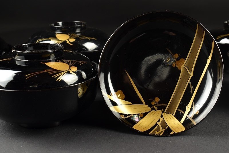 蔵c8404c】木製漆器 黒塗蒔絵 松葉文 螺鈿 竹笹図 吸物椀 汁椀 十客