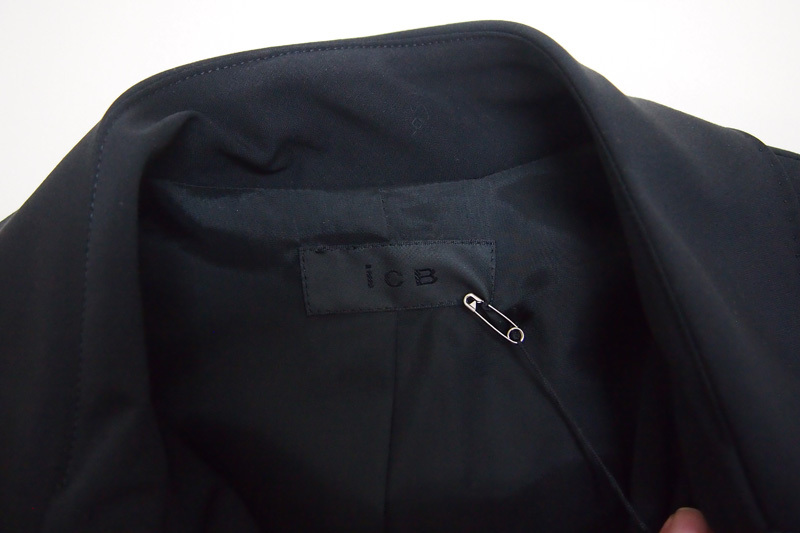 新品タグ付き iCB 日本製 比翼デザイン薄手ウールジャケット（黒）6 大きめサイズ 13号位 定価39,000円の画像7