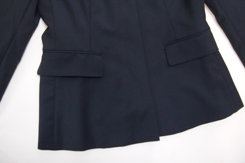 新品タグ付き iCB 日本製 比翼デザイン薄手ウールジャケット（黒）6 大きめサイズ 13号位 定価39,000円の画像5