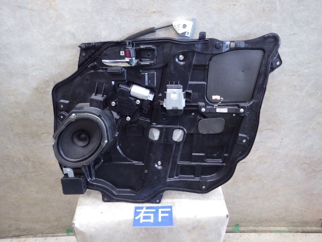 [KBT] CREW Mazda Premacy right regulator motor panel set C235-58-590B