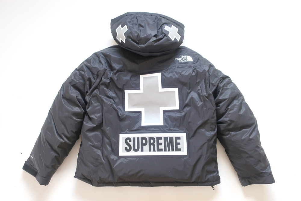 クーポン対象外】 Summit Face North (XL)Supreme/The Series Jacket