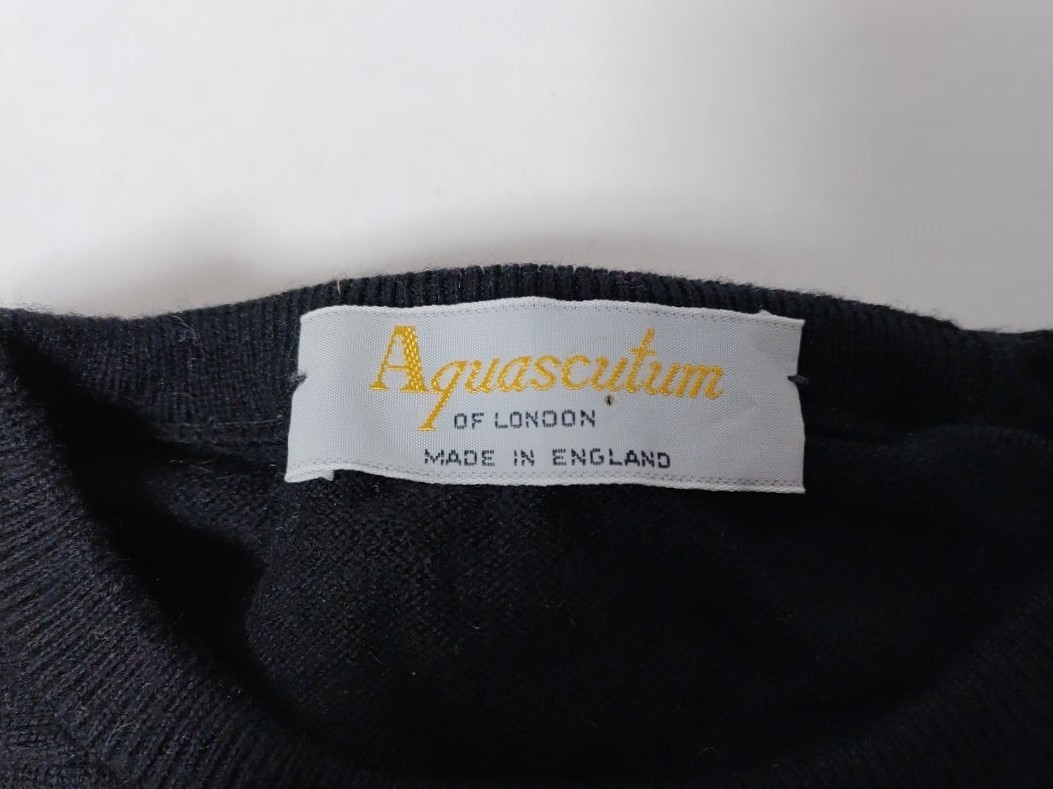 1986 英国製 ヴィンテージ品 Aquascutum セーター ウール100％ 丸首 ラグラン袖 黒 M・身幅約53.2cm※USED品/1～2度程度着用/入手困難/稀少_USED品。1～2度程度着用