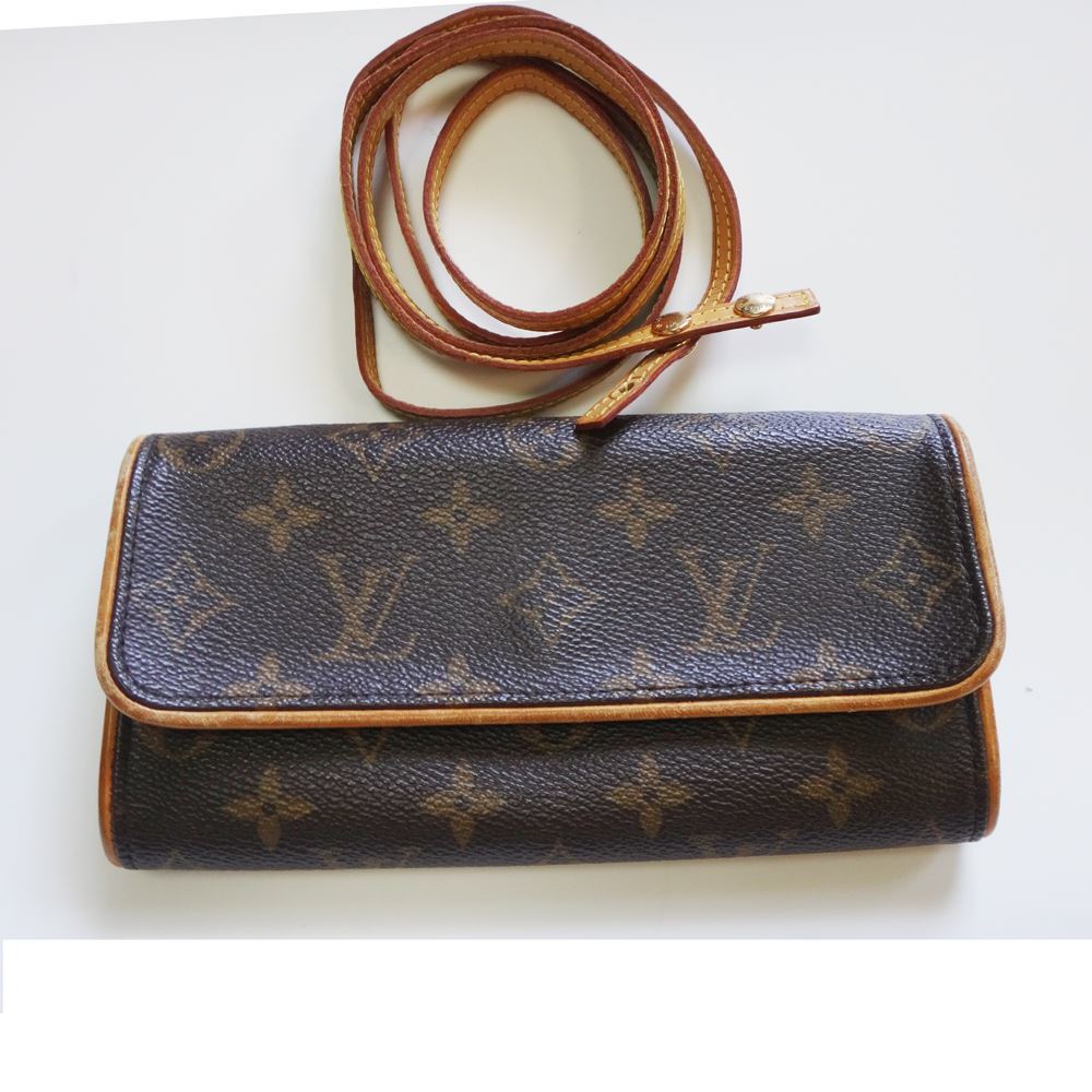 LOUIS VUITTON ルイヴィトン ポシェットツインPM モノグラム-